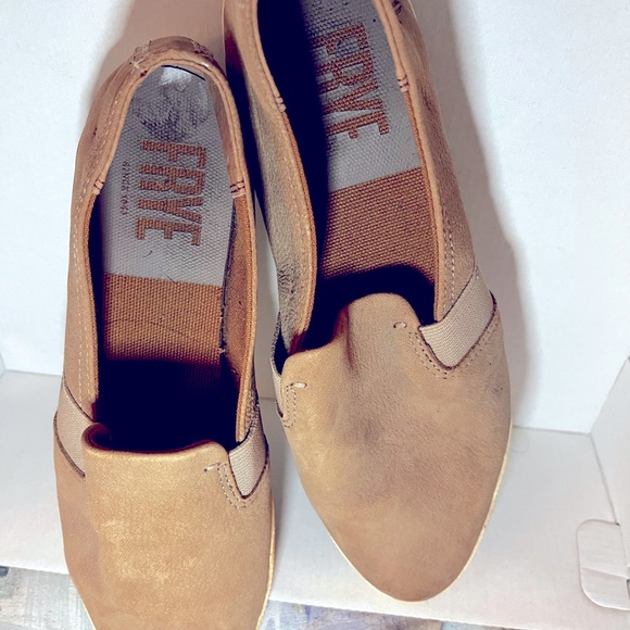 Leather Frye slip on shoes, brown, size 7 - Picture 4 of 4